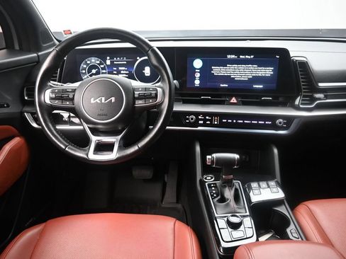 Used 2023 Kia Sportage SX FWD image 9