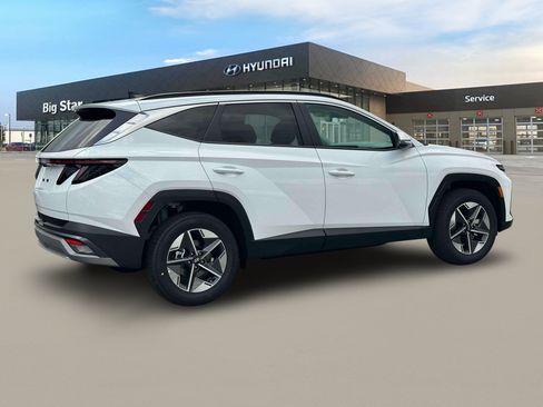 New 2025 Hyundai Tucson SEL FWD image 8