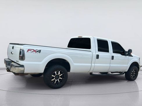 Used 2015 Ford F250 XL w/ Power Equipment Group AWD/4WD image 6