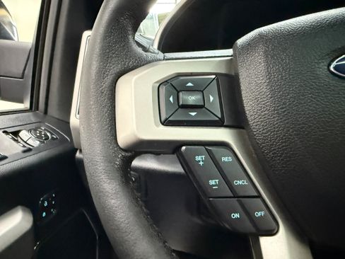 Used 2016 Ford F150 XLT w/ Equipment Group 302A Luxury AWD/4WD image 15