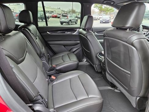 Certified 2025 Cadillac XT6 Premium Luxury w/ LPO, Floor Liner Package FWD image 18
