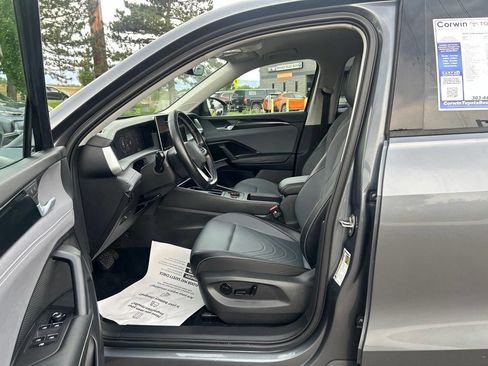 Used 2026 Volkswagen Tiguan SE AWD/4WD image 22