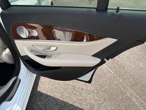 Used 2018 Mercedes-Benz E 300 image 16