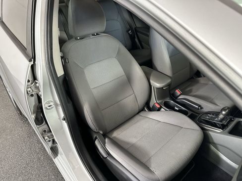 Used 2017 Kia Forte LX image 31