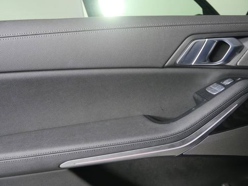 Used 2021 BMW X7 xDrive40i w/ Premium Package image 14