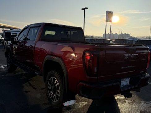 Used 2021 GMC Sierra 2500 AT4 w/ AT4 Premium Plus Package image 6