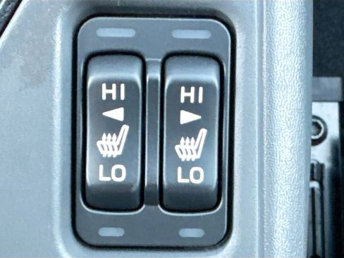 Used 2025 Subaru Crosstrek 2.5i Limited w/ Crosstrek Mirror Package image 28