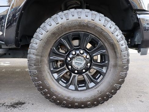 Used 2021 Ford F350 Lariat image 12