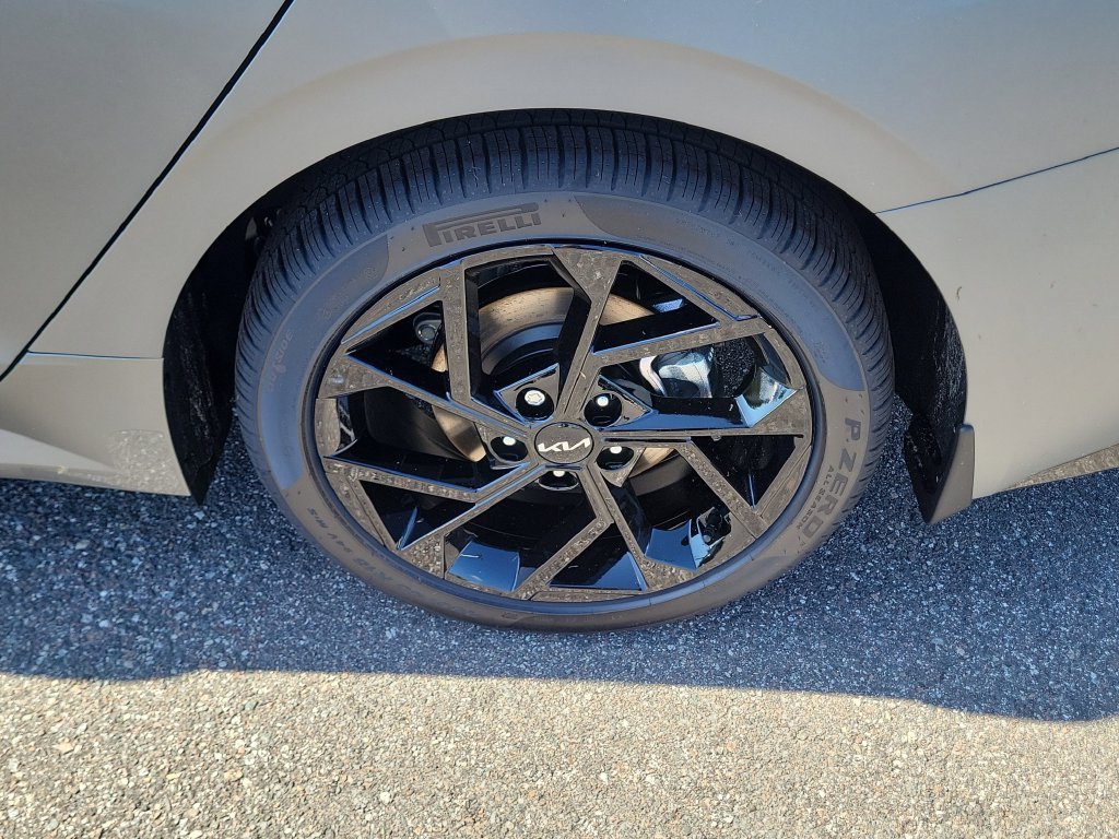 New 2026 Kia K5 GT-Line w/ GT-Line Premium Package FWD image 38