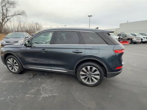 Used 2022 Lincoln Corsair Reserve w/ Equipment Group 201A image 6