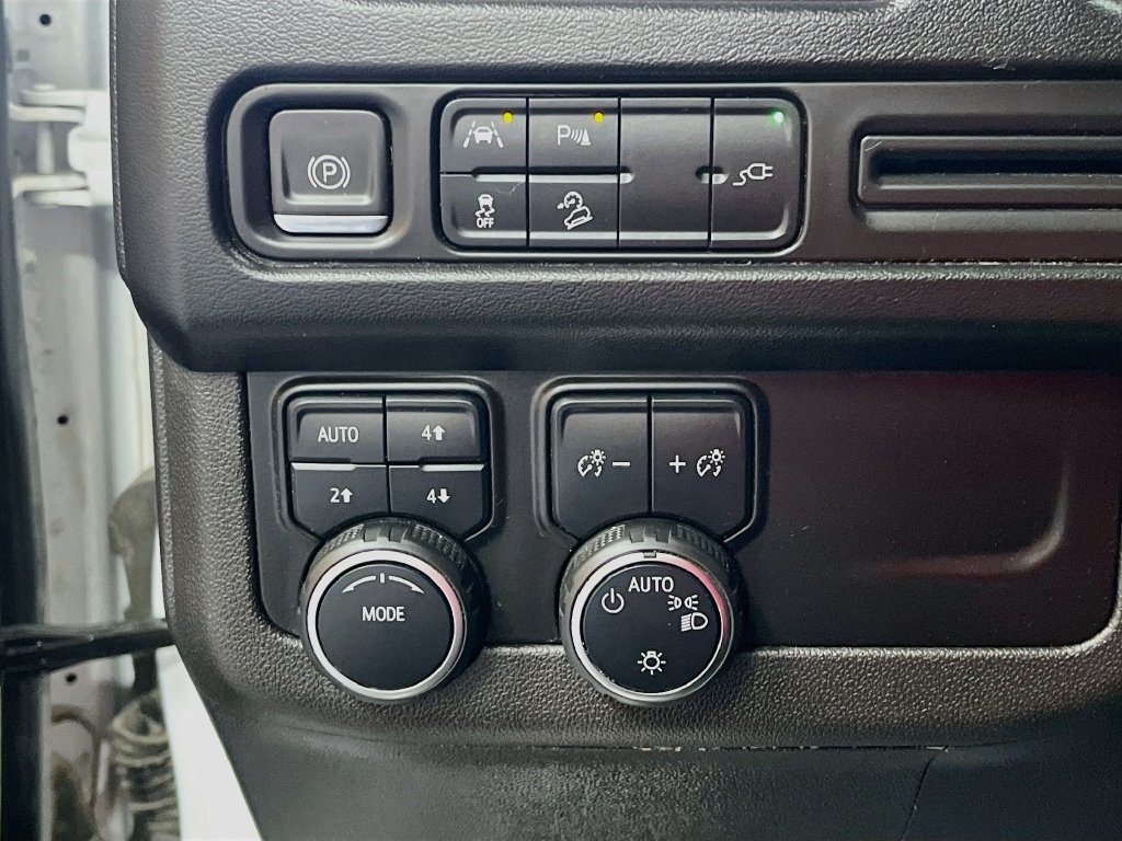 Used 2022 Chevrolet Tahoe Z71 AWD/4WD image 10