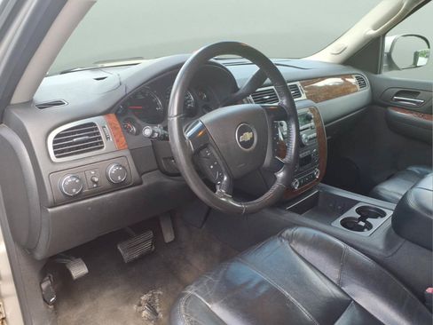 Used 2008 Chevrolet Suburban LT w/ LT Preferred Equipment Group AWD/4WD image 22