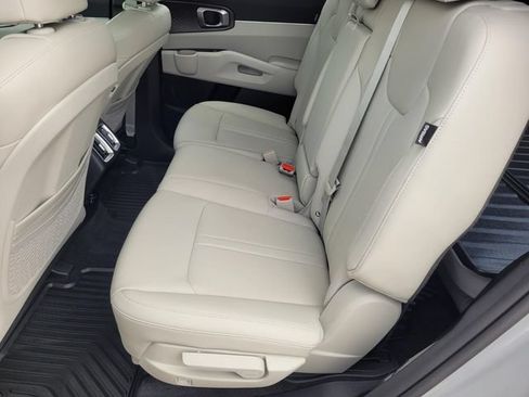 New 2026 Kia Sorento S FWD image 13
