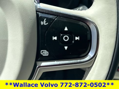 Used 2024 Volvo XC60 B5 Plus w/ Protection Package Premier AWD/4WD image 21