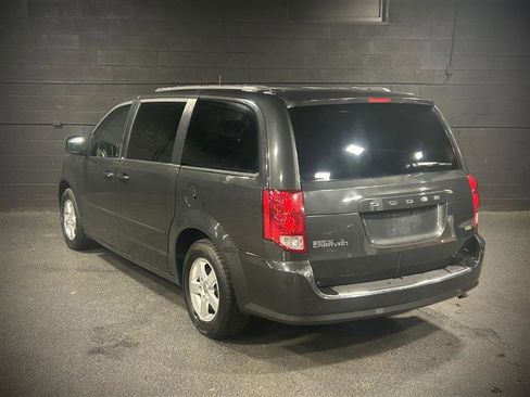 Used 2012 Dodge Grand Caravan SXT image 3