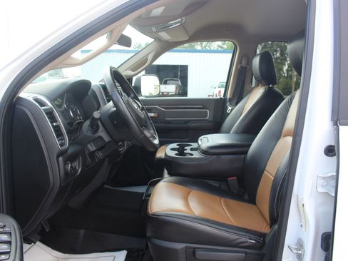 Used 2019 RAM 2500 Big Horn image 13