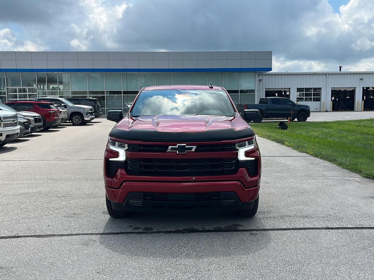 Used 2024 Chevrolet Silverado 1500 RST w/ Protection Package AWD/4WD image 8