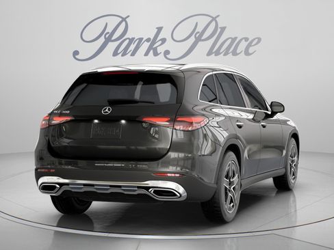 Used 2026 Mercedes-Benz GLC 300 image 19