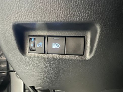 Used 2021 Toyota RAV4 LE image 35