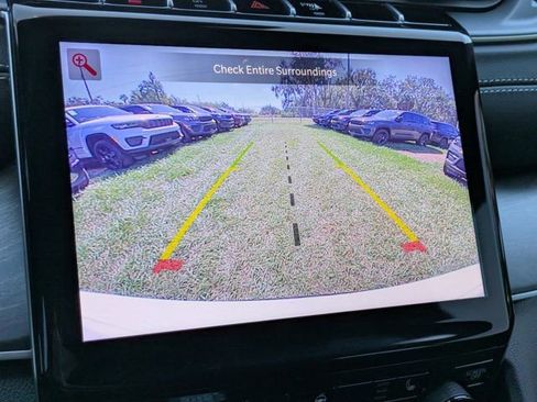 New 2025 Jeep Grand Cherokee L Limited w/ Black Appearance Package image 19