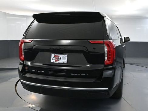 Used 2023 GMC Yukon XL Denali image 7