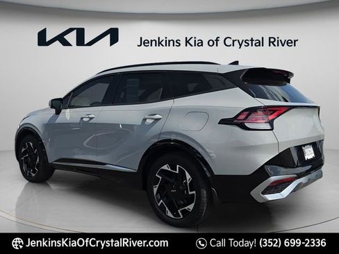 Certified 2023 Kia Sportage SX FWD image 10