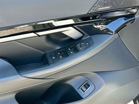 Certified 2024 BMW 530i xDrive w/ Convenience Package image 18