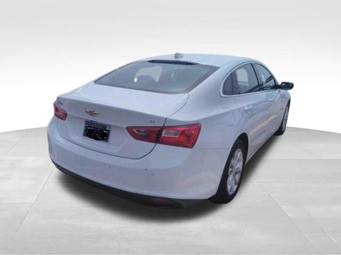 Used 2024 Chevrolet Malibu LT FWD image 3