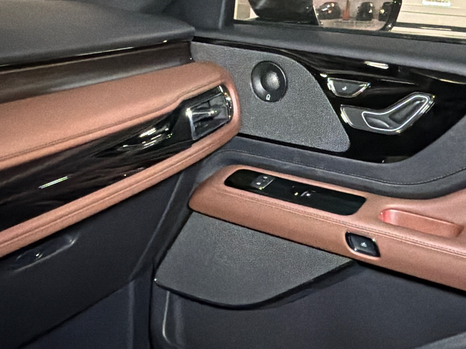 New 2027 Lincoln Aviator Reserve AWD/4WD image 34