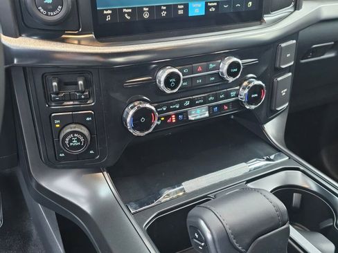 New 2025 Ford F150 Lariat w/ Equipment Group 501A Mid image 19