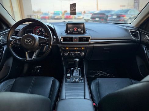 Used 2018 MAZDA MAZDA3 Grand Touring w/ Premium Equipment Package image 12