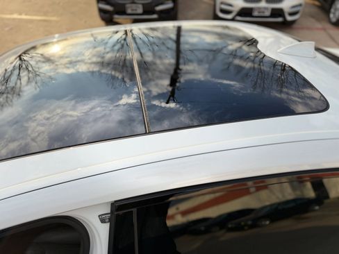 Used 2018 BMW 740i image 29