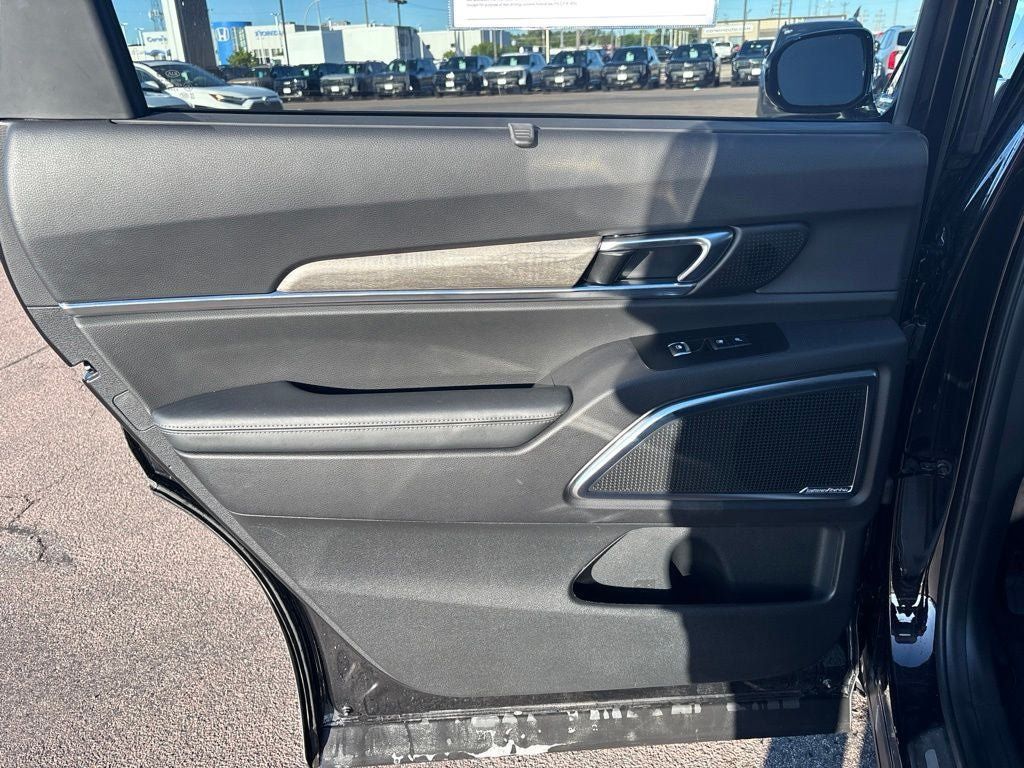 Used 2021 Kia Telluride SX w/ SX Prestige Package AWD/4WD image 26