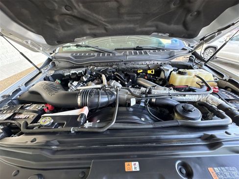 Used 2017 Ford F250 XLT w/ XLT Value Package image 29