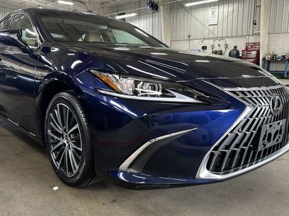 Certified 2022 Lexus ES 350 w/ Premium Package
