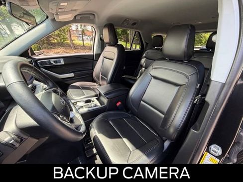 Used 2022 Ford Explorer XLT w/ Equipment Group 202A AWD/4WD image 15