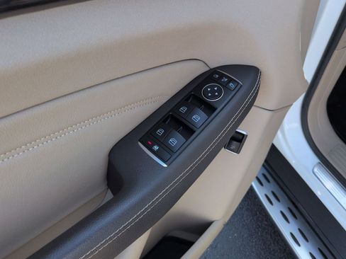 Used 2015 Mercedes-Benz ML 350 4MATIC image 11