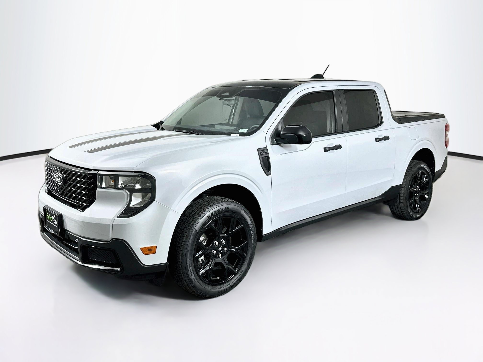 Used 2025 Ford Maverick XLT w/ XLT Luxury Package AWD/4WD image 3