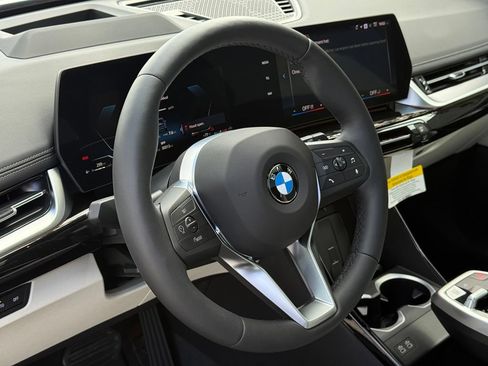 New 2026 BMW X1 xDrive28i w/ Technology Package AWD/4WD image 22