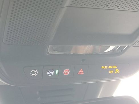 Certified 2024 Chevrolet Equinox EV RS FWD image 30