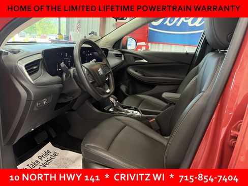 Used 2024 Buick Encore GX Sport Touring AWD/4WD image 8