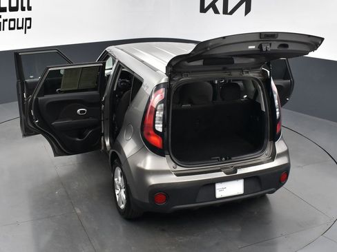 Used 2018 Kia Soul image 39