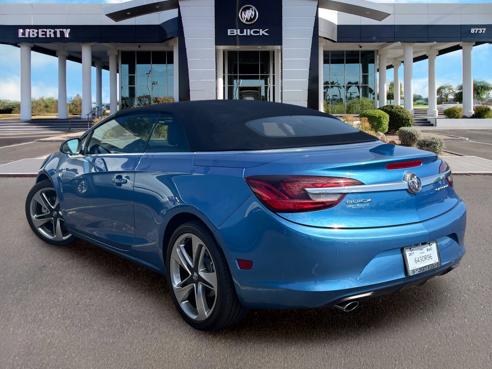 Used 2017 Buick Cascada Sport Touring FWD image 3