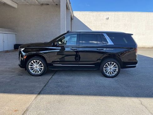 Certified 2024 Cadillac Escalade Premium Luxury image 11