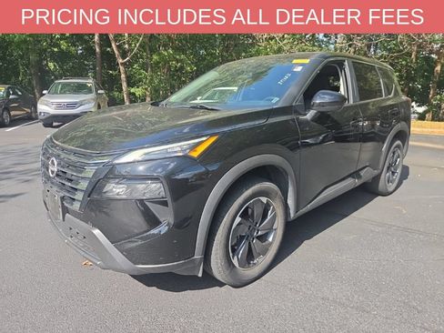 Used 2024 Nissan Rogue SV AWD/4WD image 3