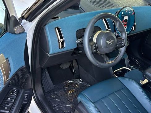 Used 2025 MINI Cooper Countryman S w/ Comfort Package Max image 14