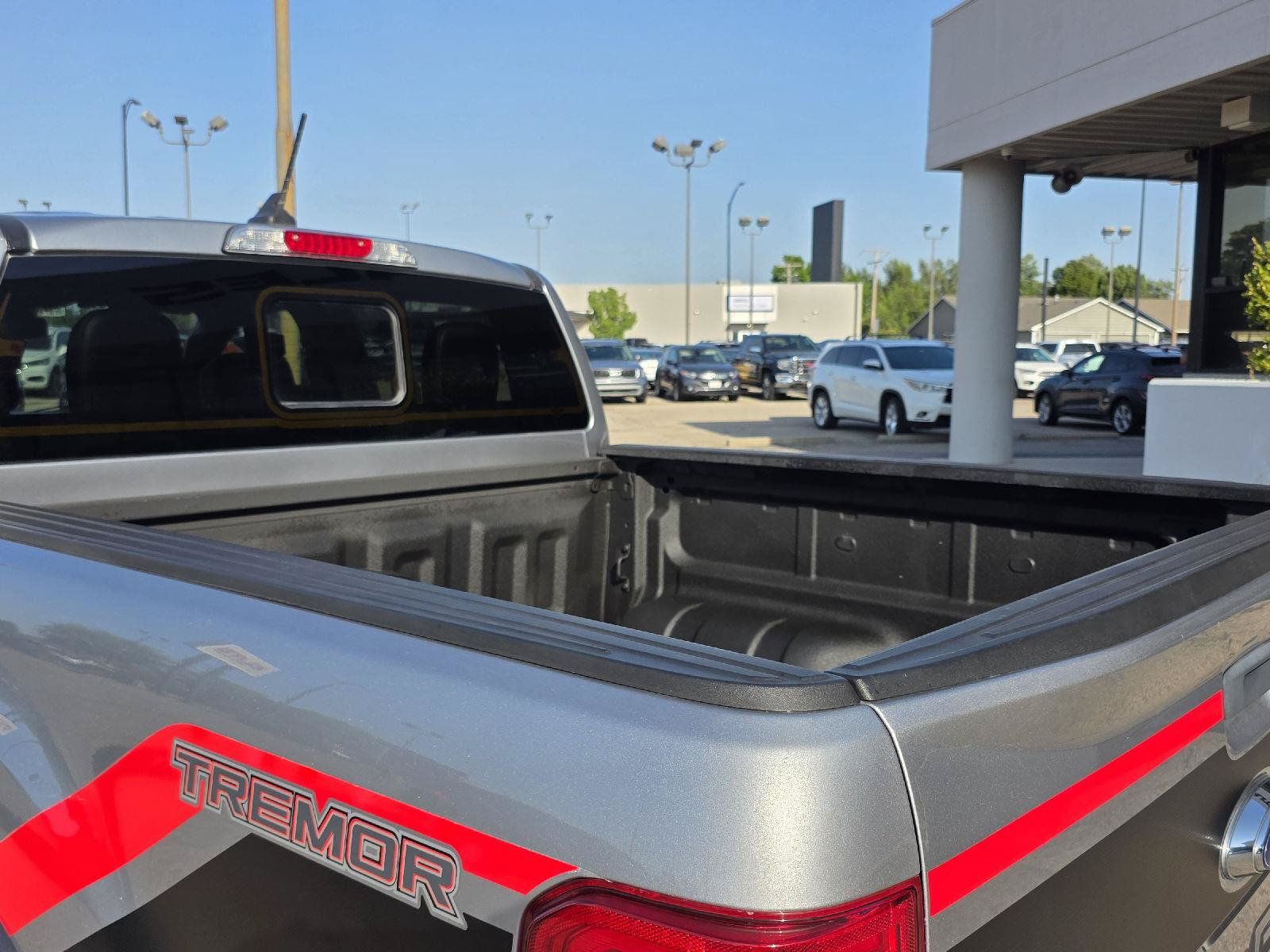 Used 2021 Ford Ranger Lariat w/ Tremor Off-Road Package AWD/4WD image 33