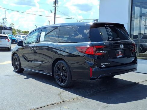 Used 2025 Honda Odyssey Sport-L image 6