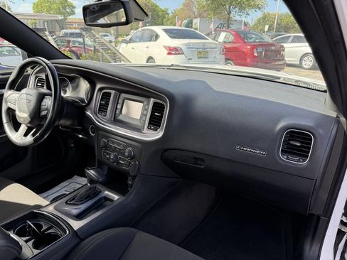 Used 2016 Dodge Charger SE w/ Popular Equipment Group RWD image 21