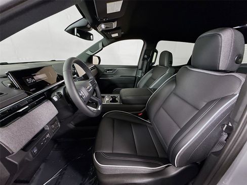 New 2026 GMC Sierra EV Elevation image 16